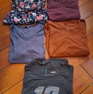 Floral and Solid Color Tops Collection Size XXL